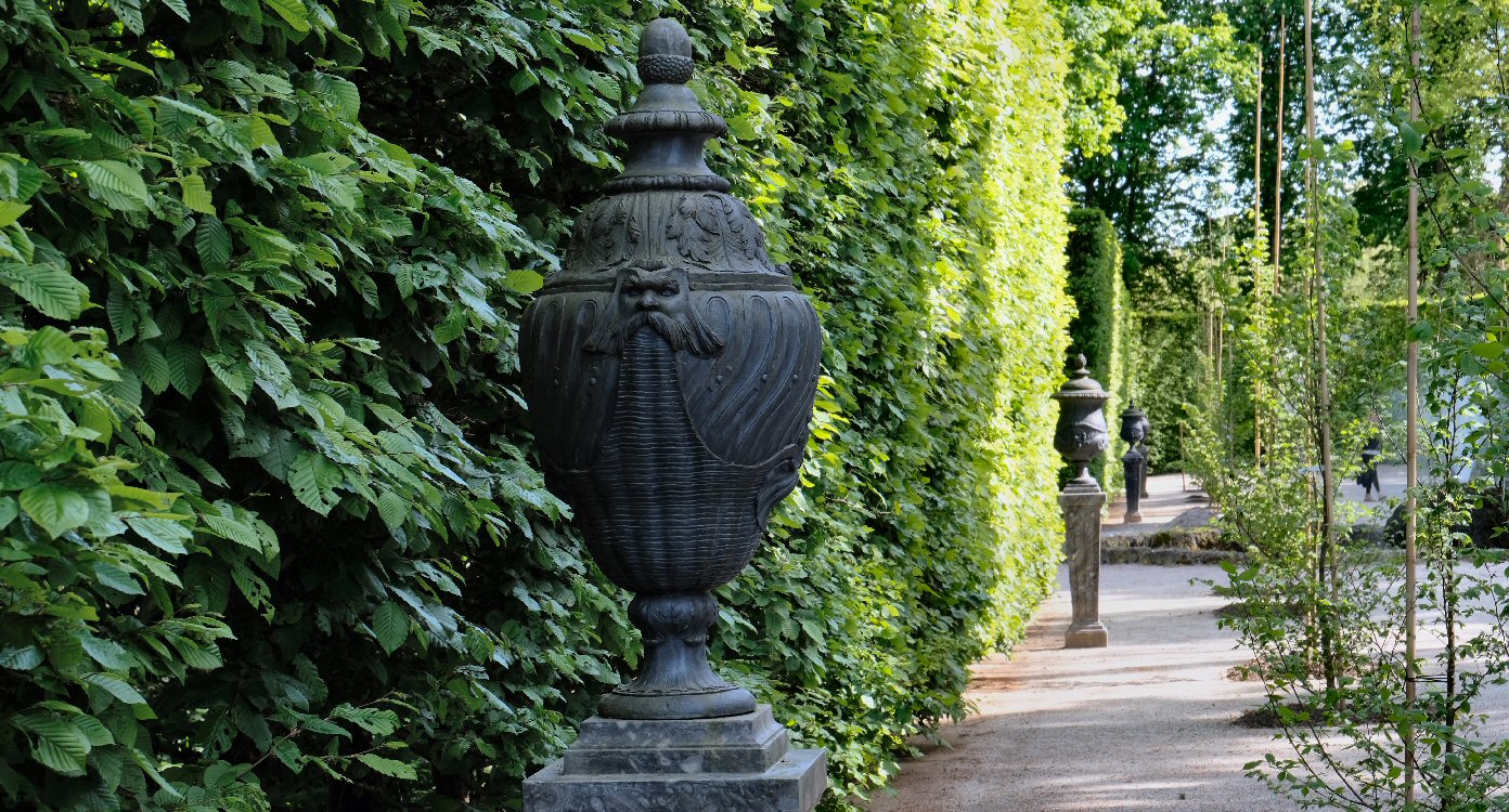 Schwetzinger Schlossgarten Urnenallee