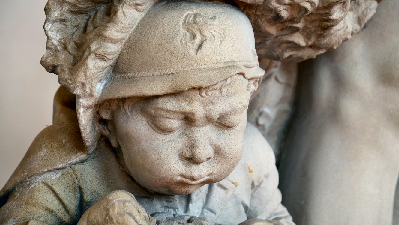 Köpfe der Originalskulpturen