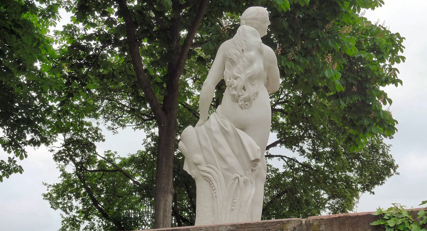 Schwetzinger Schlossgarten Skulpturen